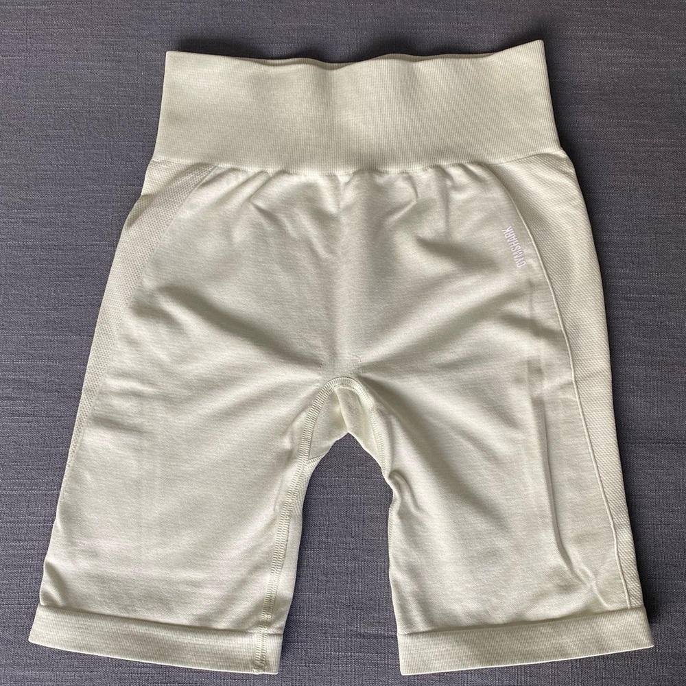 GymShark Flex Shorts NWOT